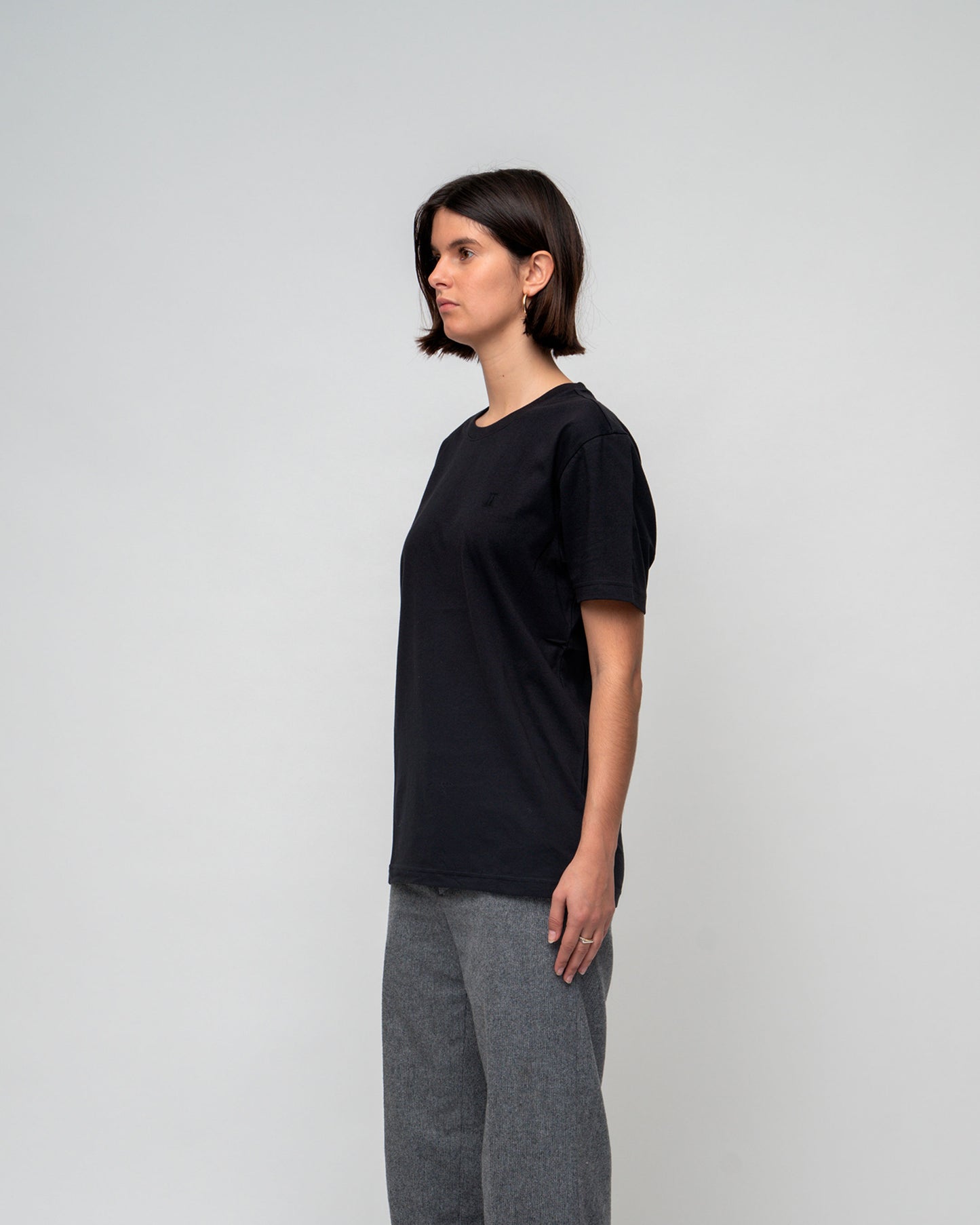 AIMÉ BLACK T-SHIRT